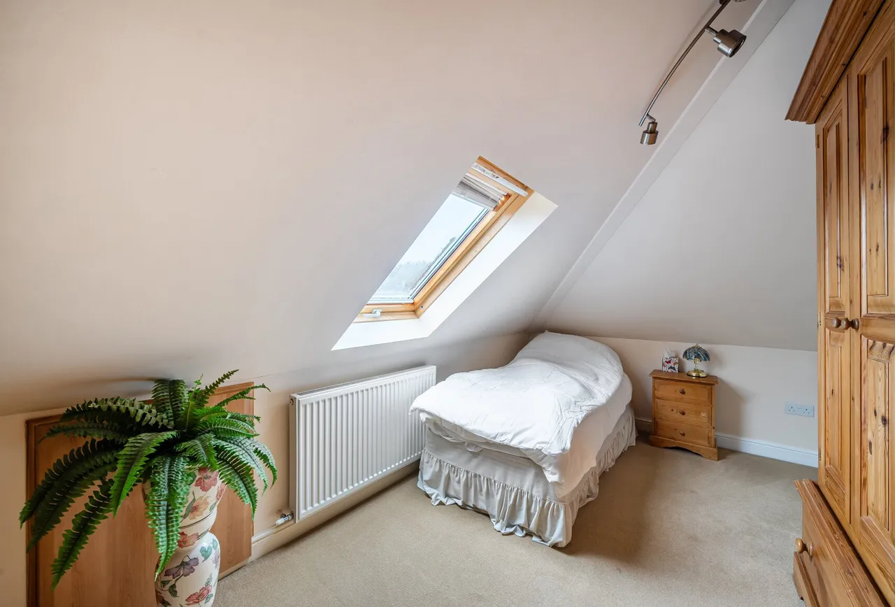 Northmead Road, Somerset, Midsomer Norton, BA3 2SH, photo 11