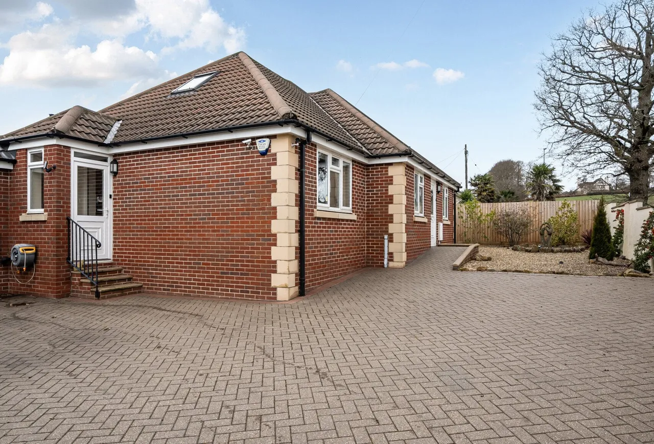 Northmead Road, Somerset, Midsomer Norton, BA3 2SH, photo 21