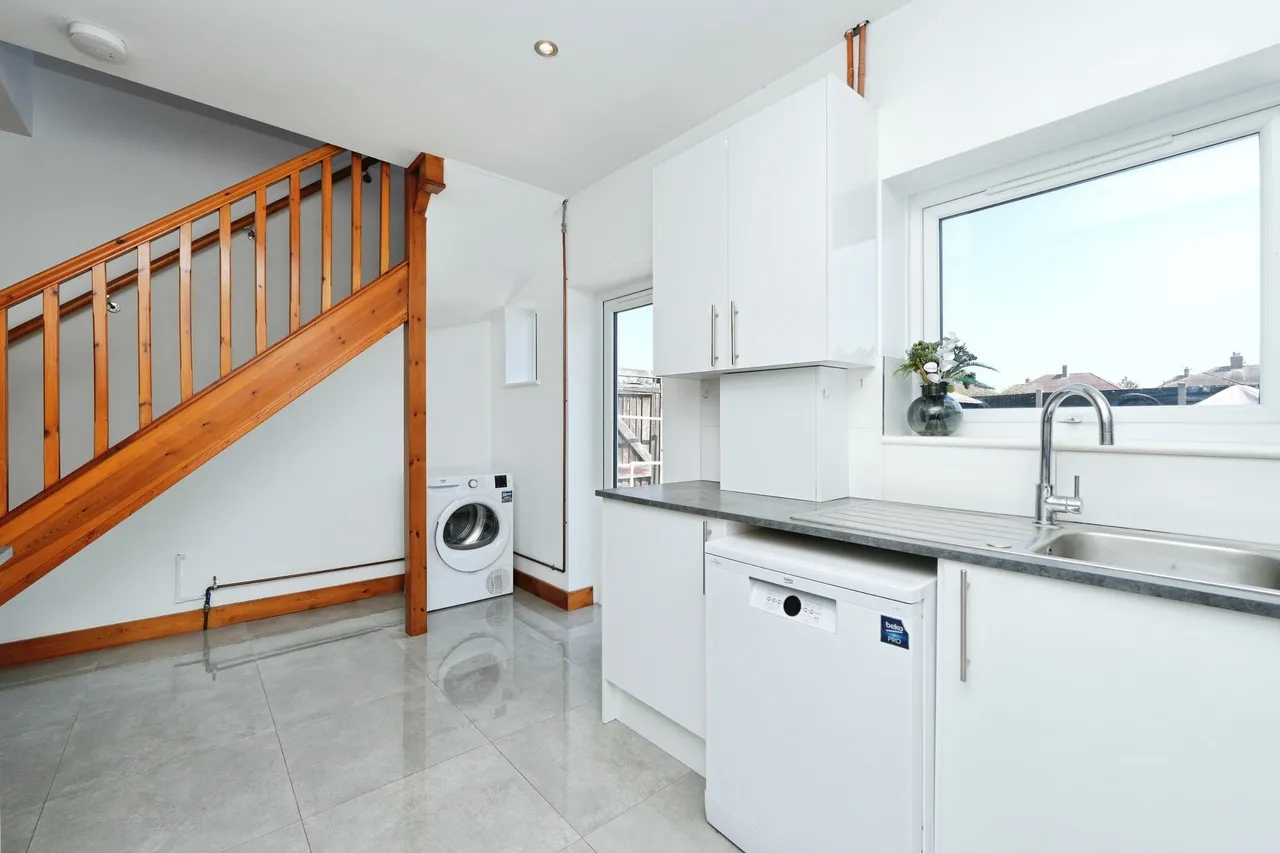 Brookehowse Road, London, SE6, photo 6