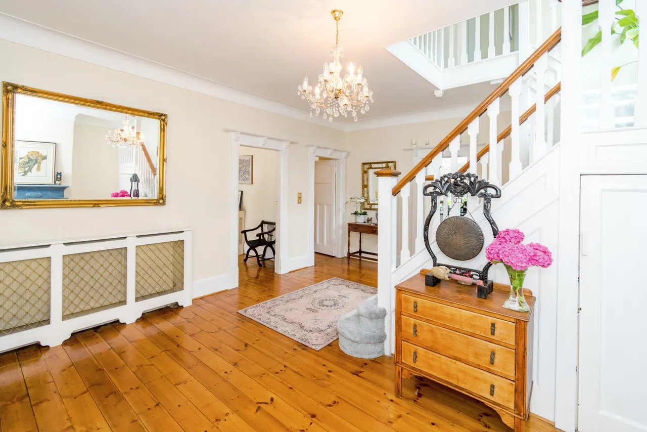 Bassett Avenue, Southampton, photo 10