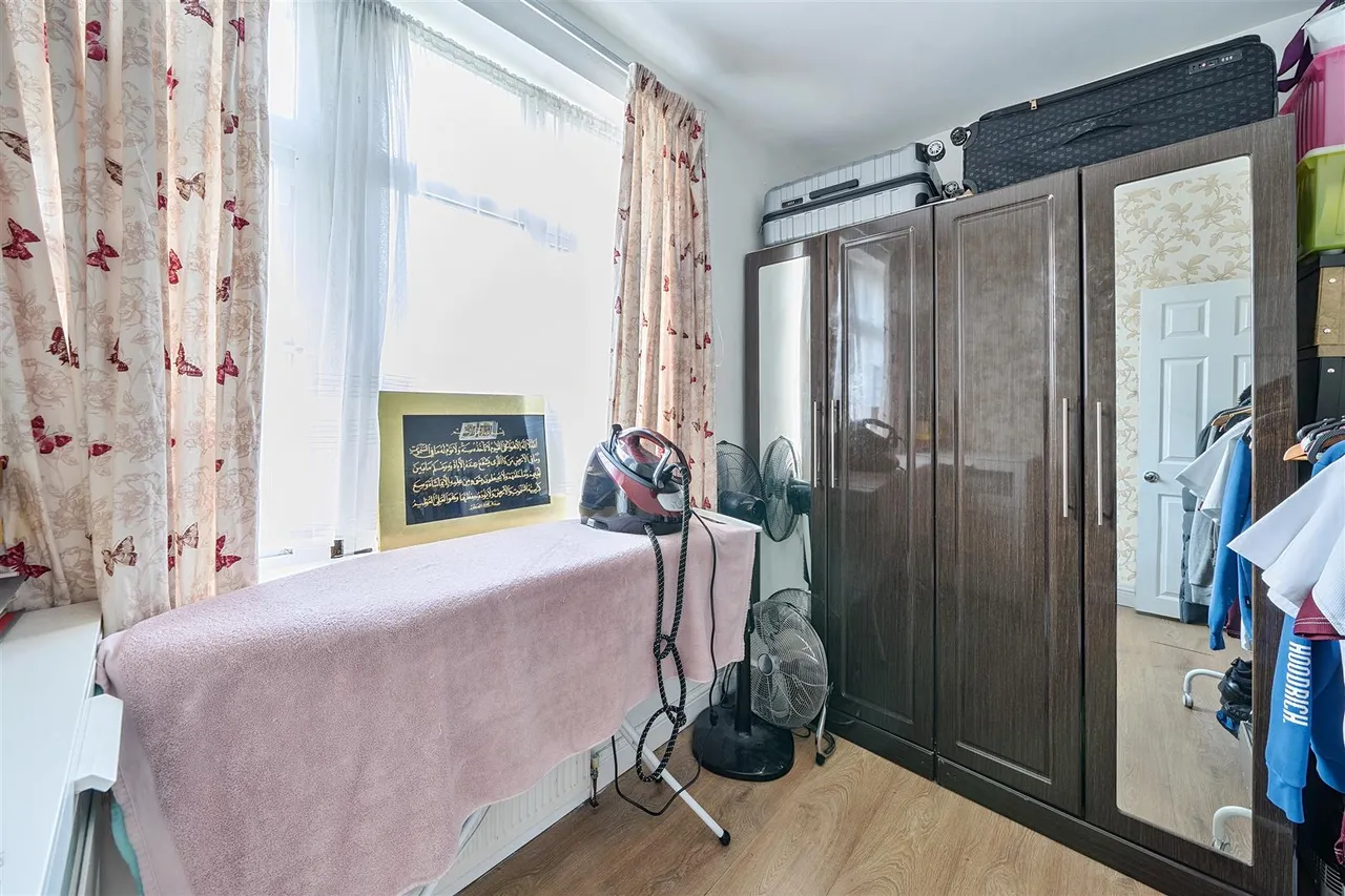 Corringham Road, Wembley Park, photo 10