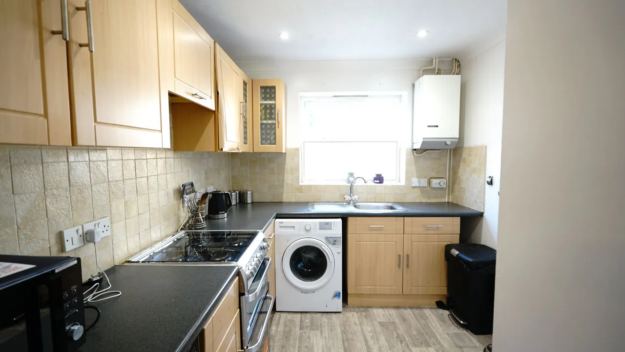 Hazel Drive, South Ockendon, Essex, RM15 6JT, photo 7