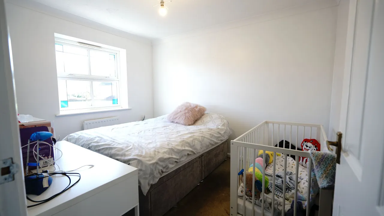 Hazel Drive, South Ockendon, Essex, RM15 6JT, photo 5