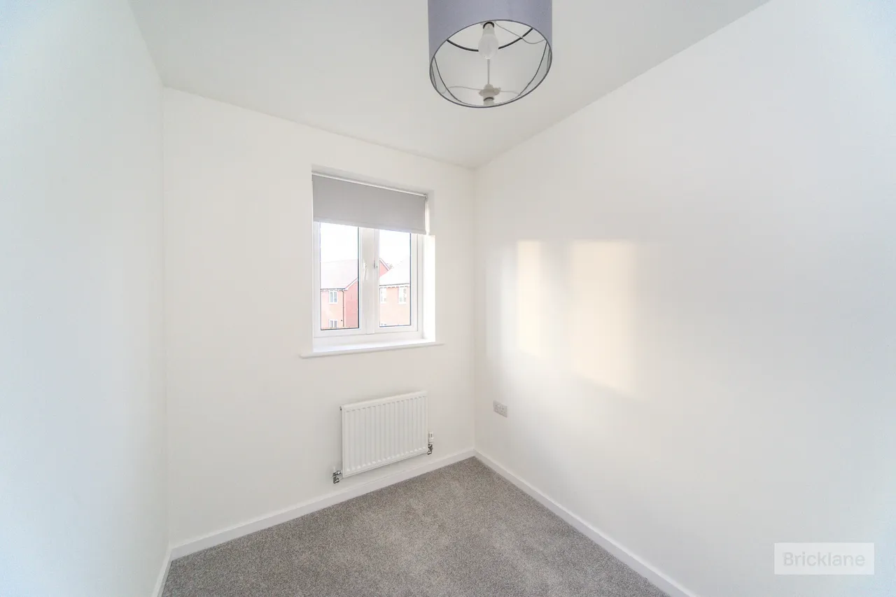 Funnell Drive, Stone Cross, BN24, photo 10