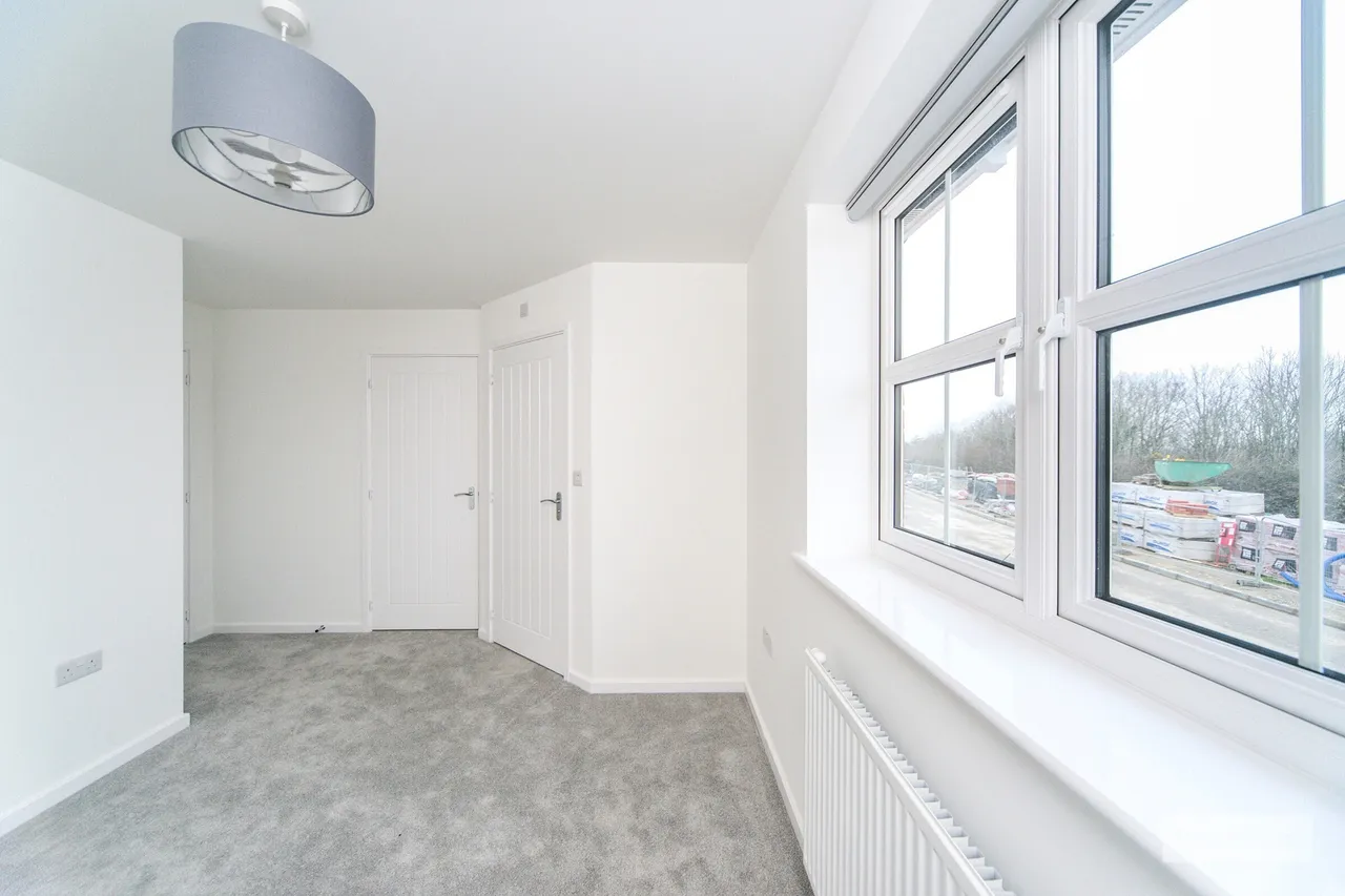 Funnell Drive, Stone Cross, BN24, photo 5