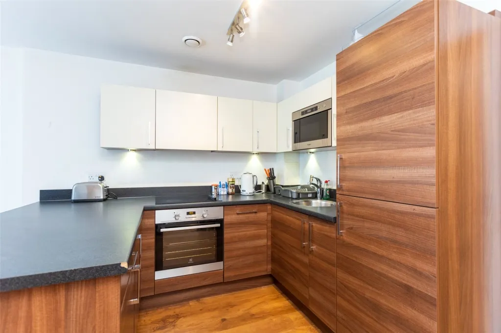 Park Lodge Avenue, West Drayton, UB7, photo 7