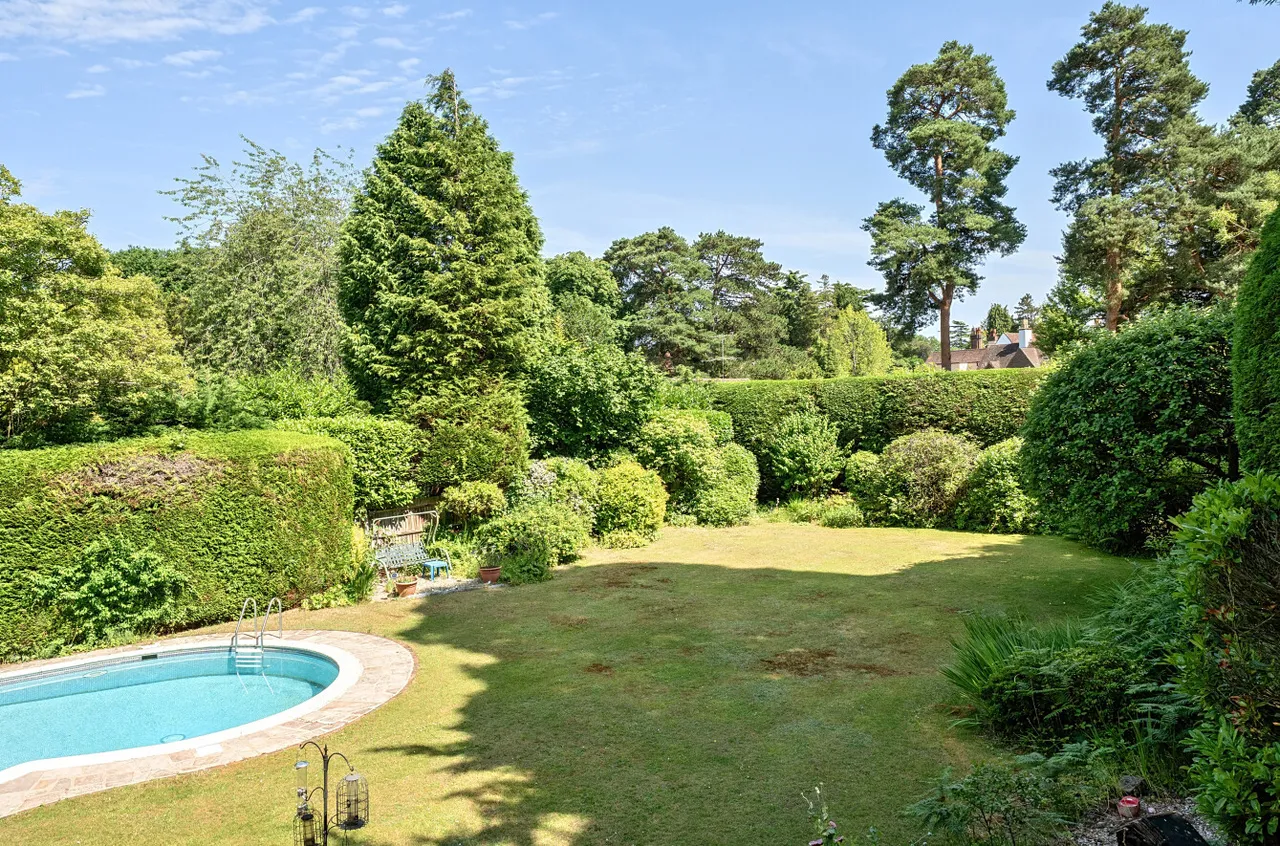 Penwood End, Woking, GU22, photo 25