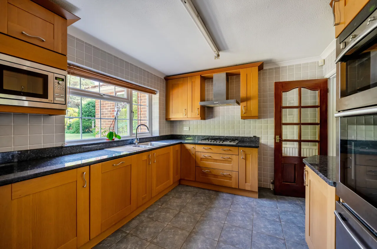 Penwood End, Woking, GU22, photo 35