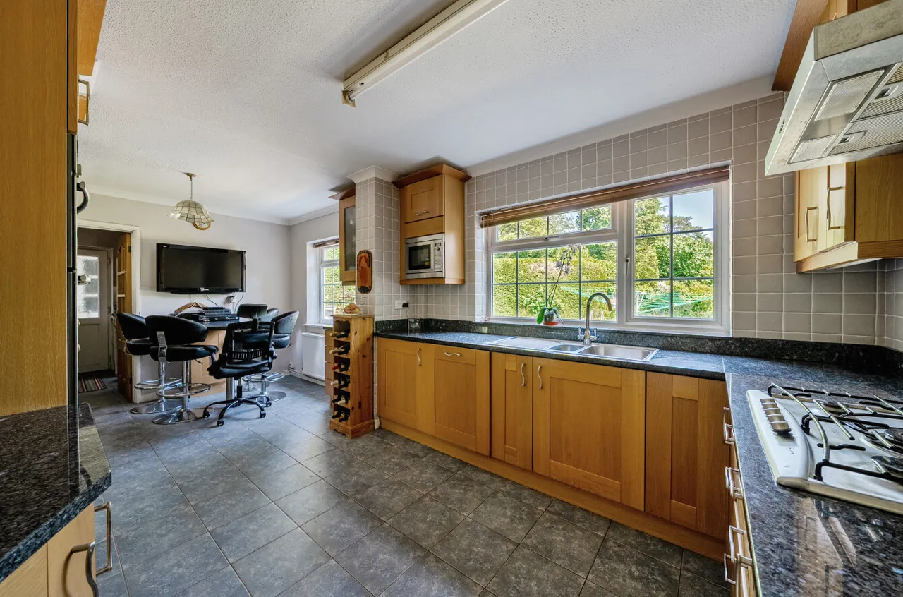 Penwood End, Woking, GU22, photo 11