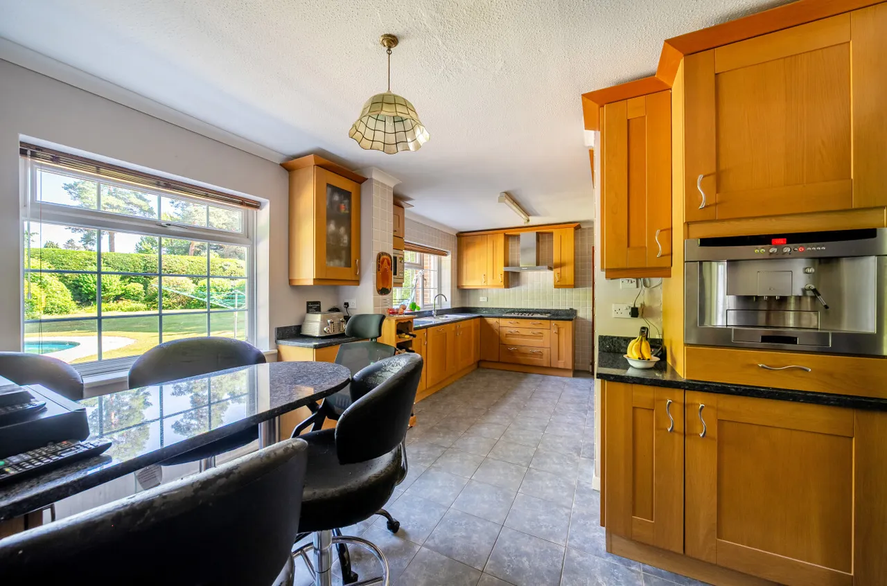 Penwood End, Woking, GU22, photo 9