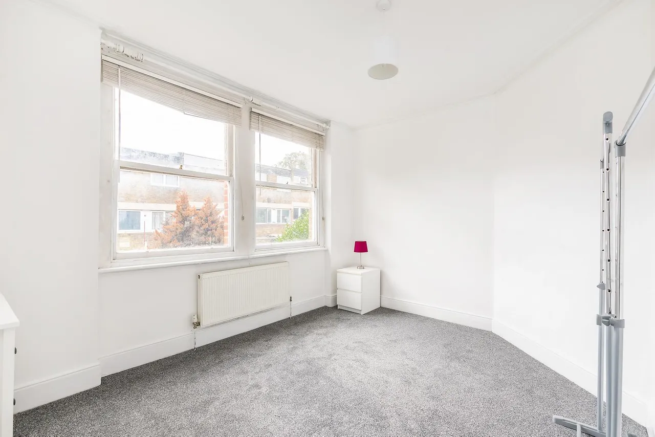 St. Martins Court, West Norwood, photo 5