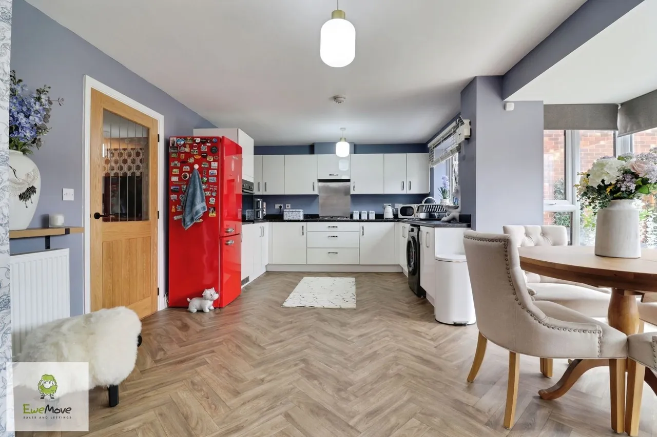 Poyner Drive, Hednesford, WS12, photo 6