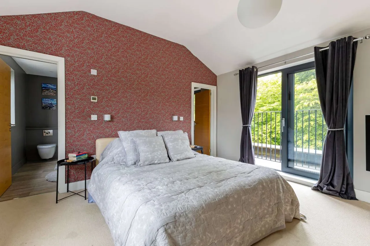 Long Park Close, Amersham, Buckinghamshire, HP6 5JY, photo 12