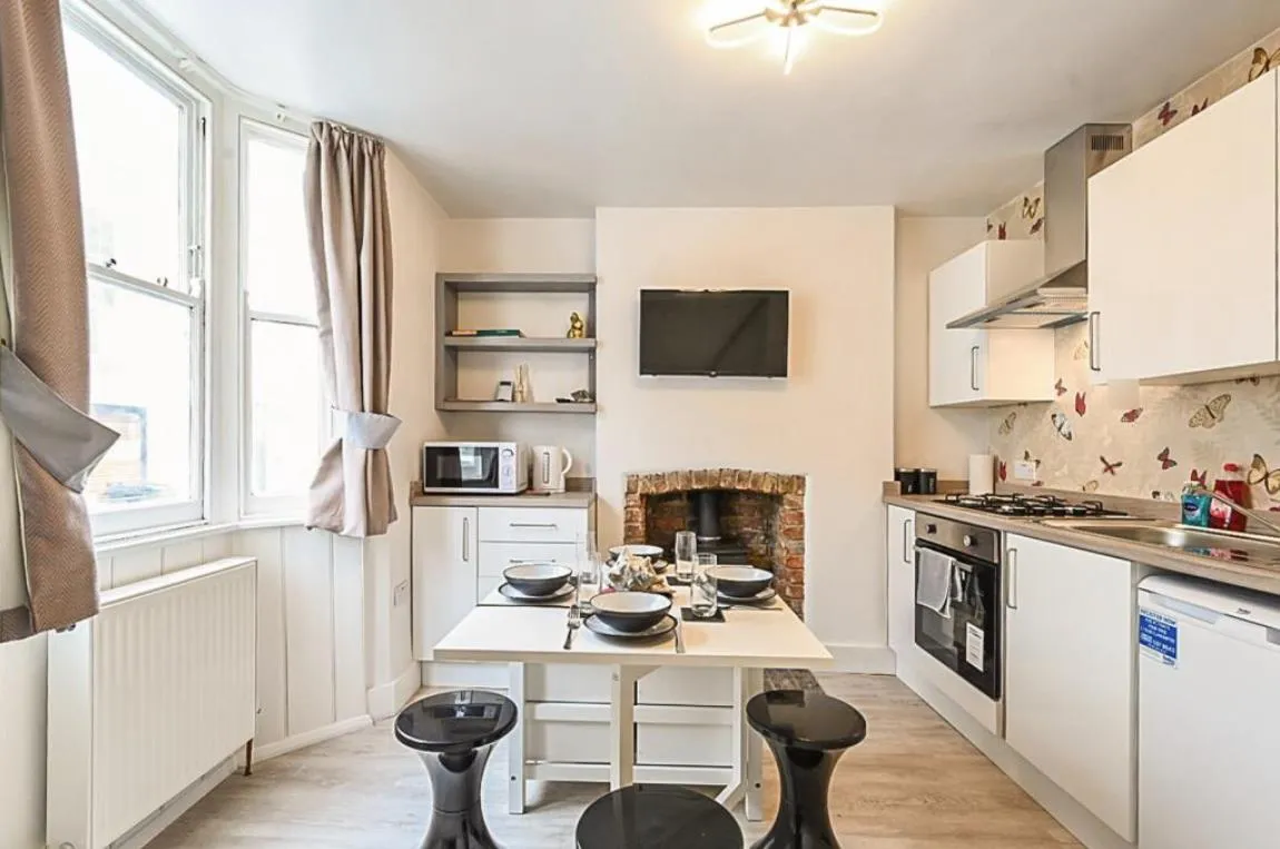 Mendora Road, London, SW6, photo 3