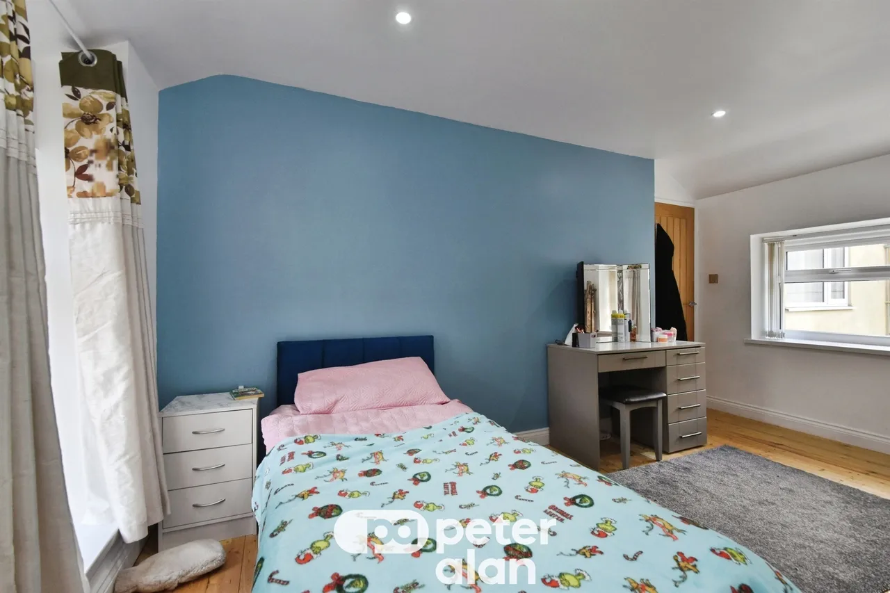 Cwmneol Place, Aberdare, CF44, photo 14