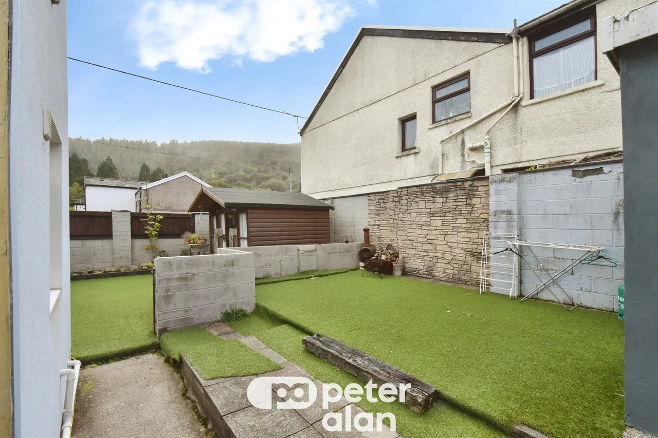 Cwmneol Place, Aberdare, CF44, photo 20