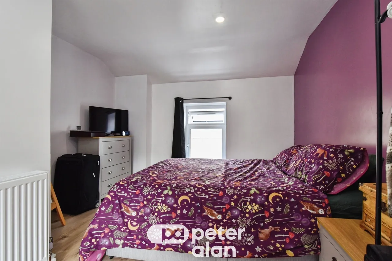 Cwmneol Place, Aberdare, CF44, photo 15