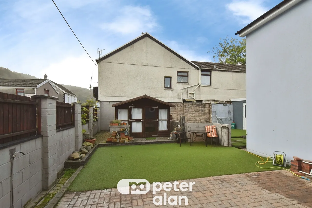 Cwmneol Place, Aberdare, CF44, photo 19
