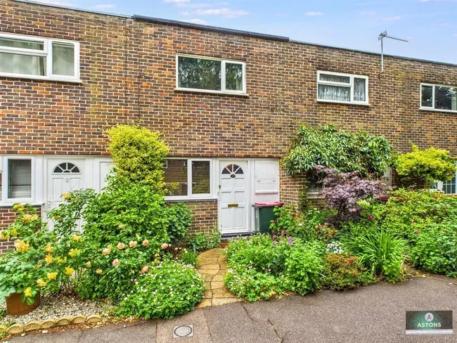 2 bed house for sale — Redwood Close, Northgate