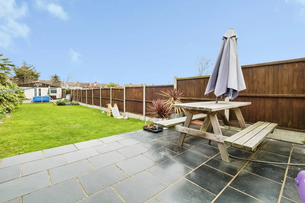 Heaton Way, Romford, RM3, photo 31