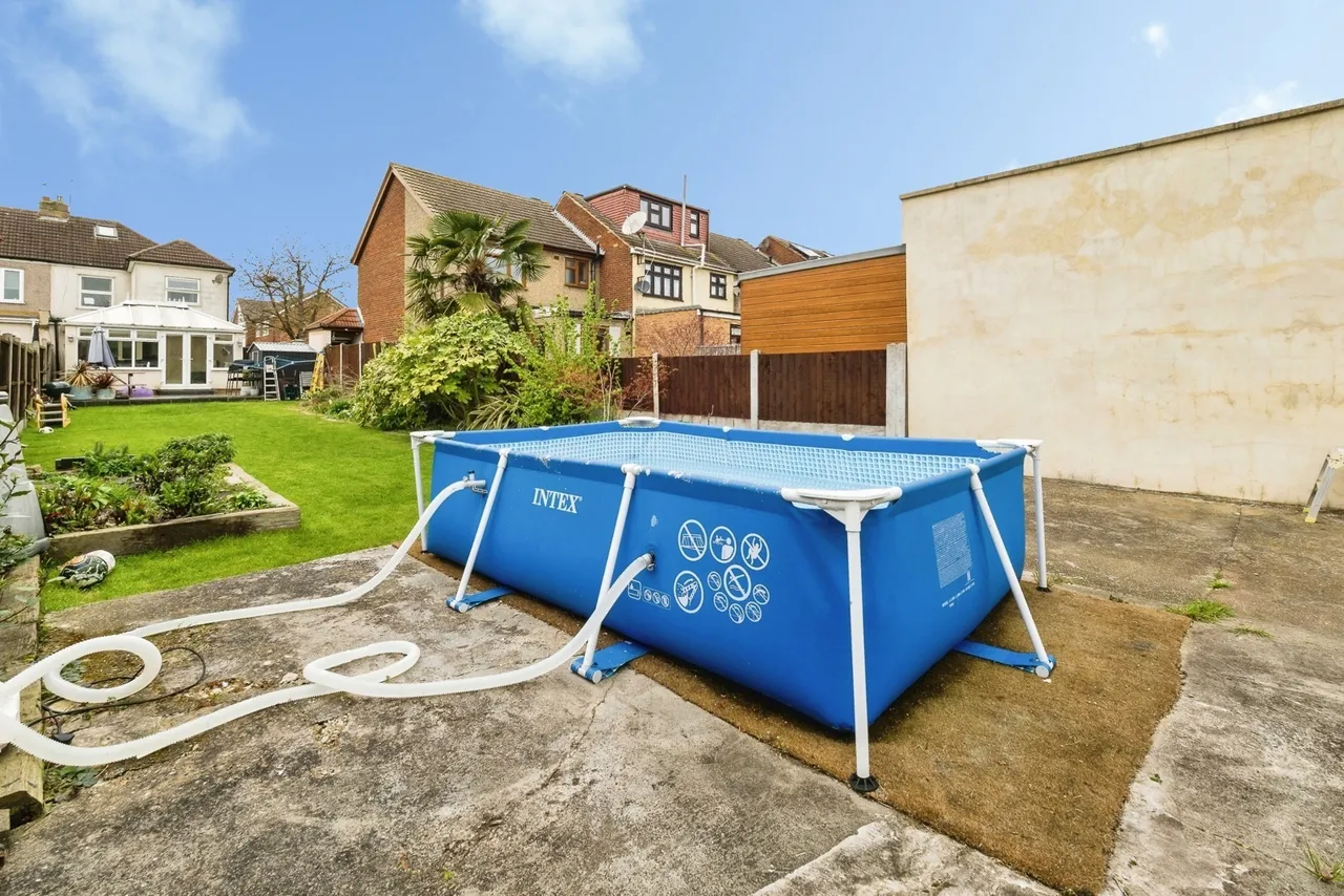 Heaton Way, Romford, RM3, photo 30