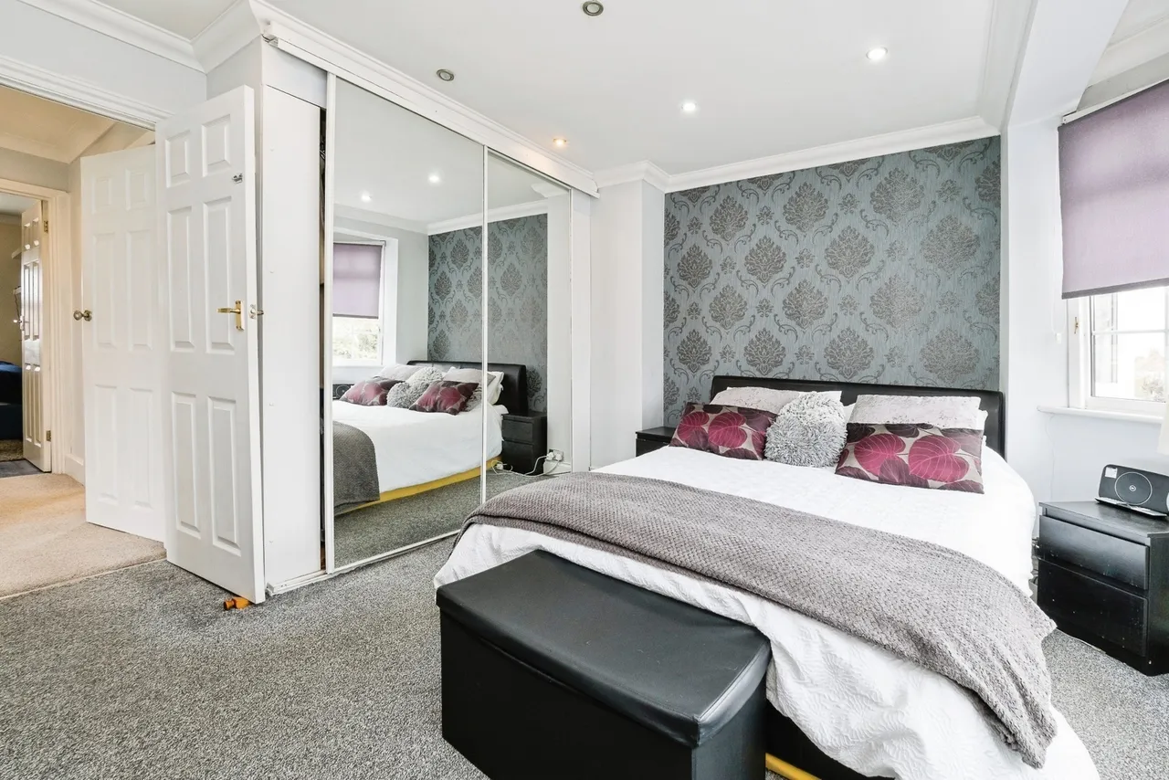Heaton Way, Romford, RM3, photo 8