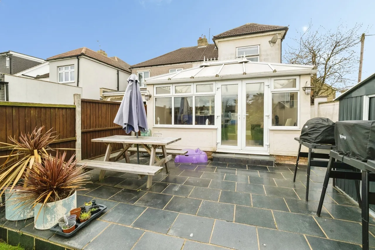 Heaton Way, Romford, RM3, photo 4