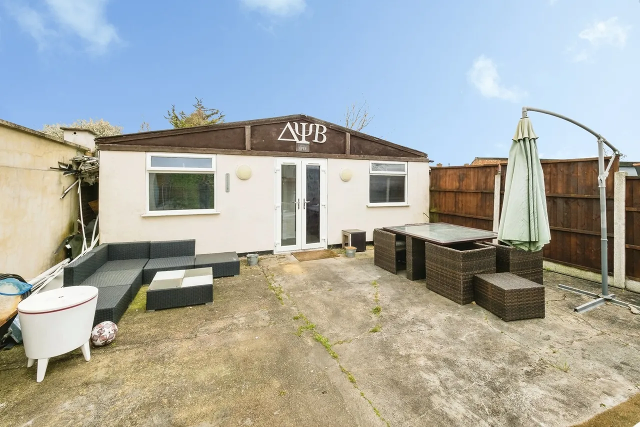 Heaton Way, Romford, RM3, photo 7