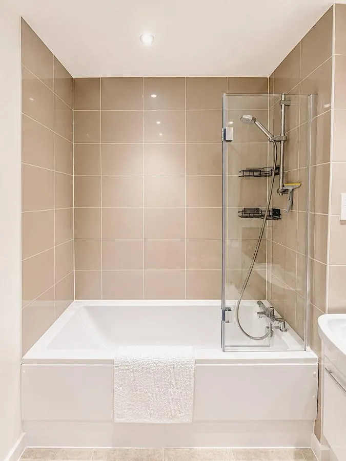 Mansard Crescent, Chineham, RG24, photo 6