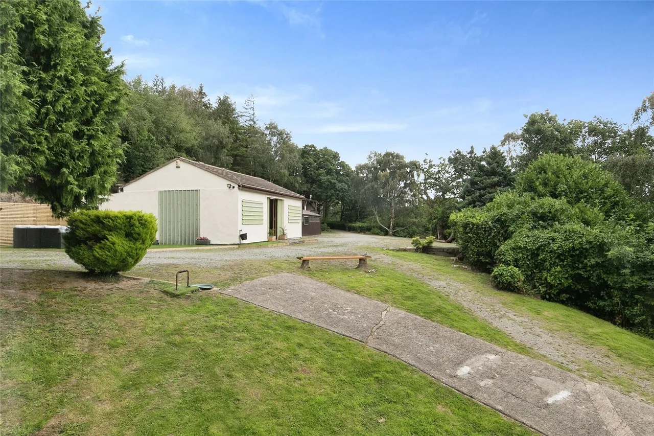 Iolyn Park, Conwy, LL32, photo 16