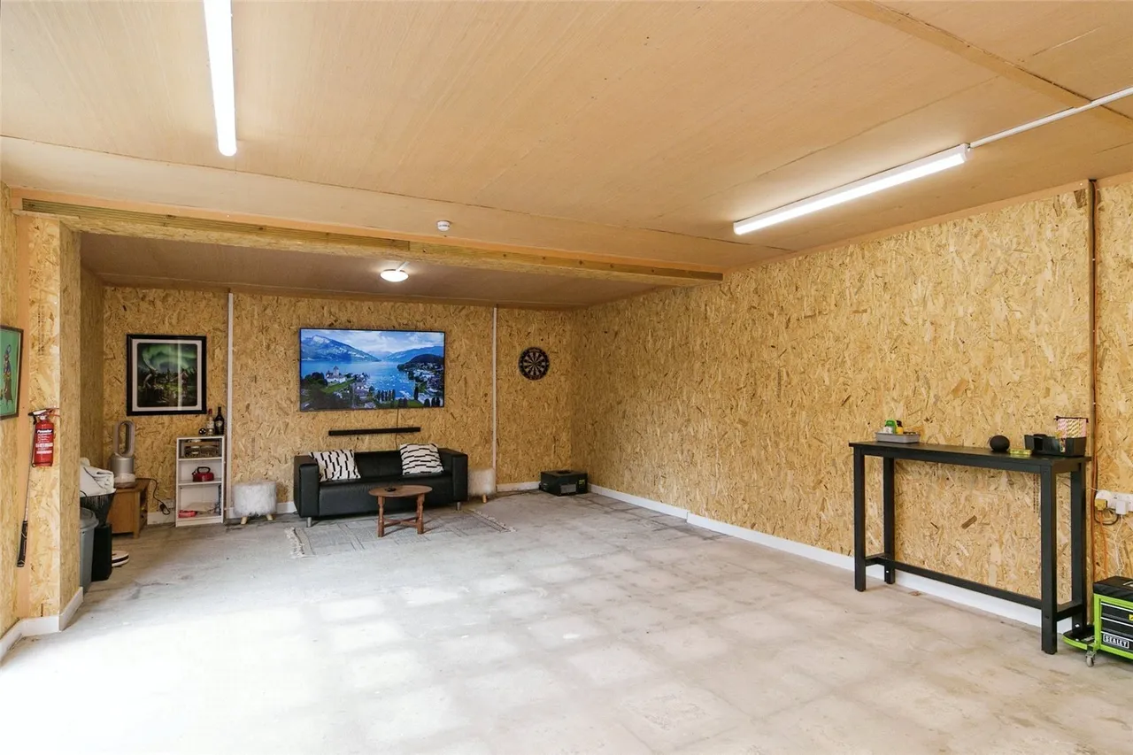 Iolyn Park, Conwy, LL32, photo 5