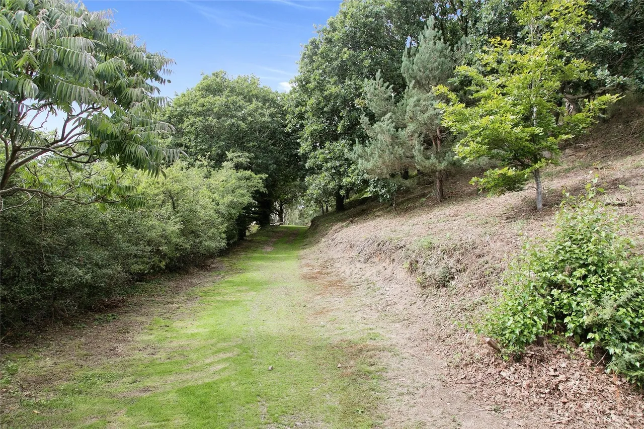 Iolyn Park, Conwy, LL32, photo 26