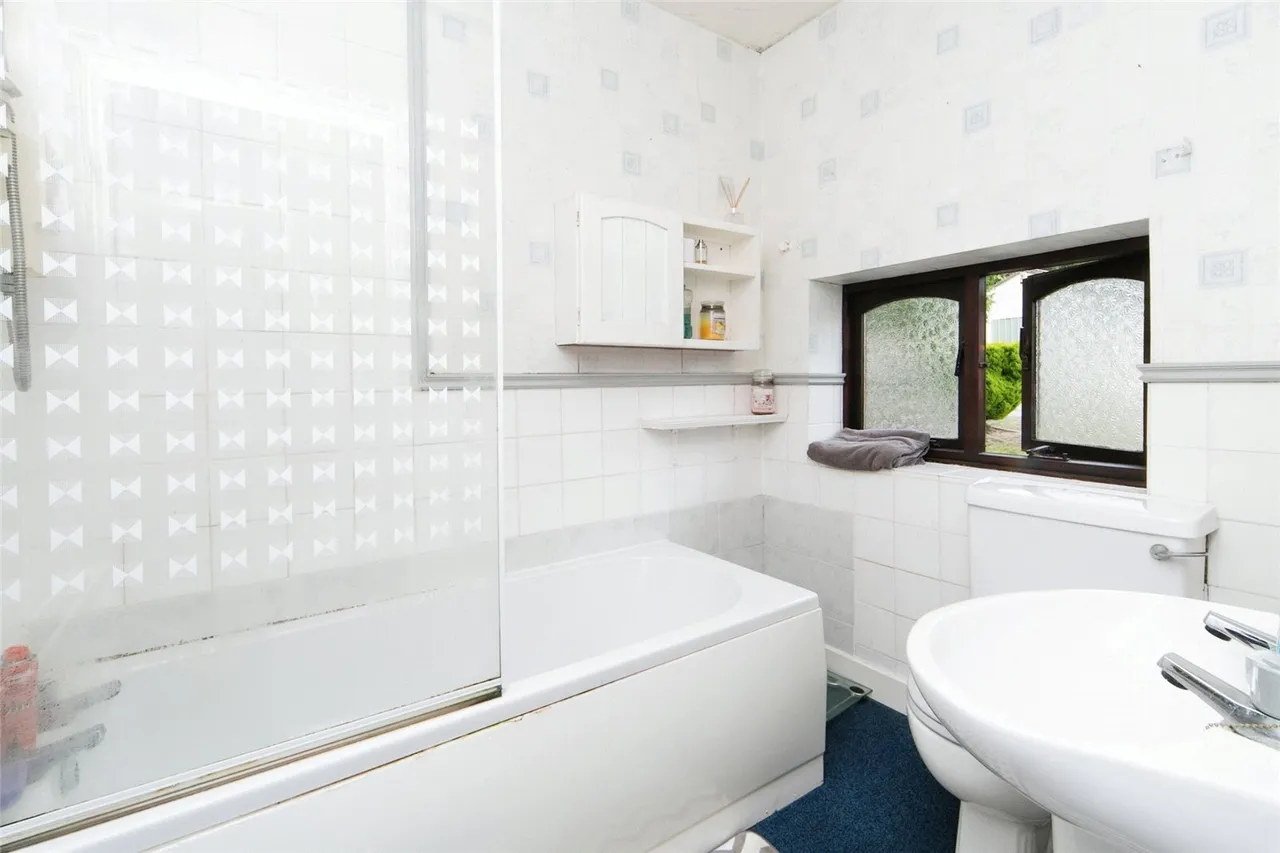 Iolyn Park, Conwy, LL32, photo 17