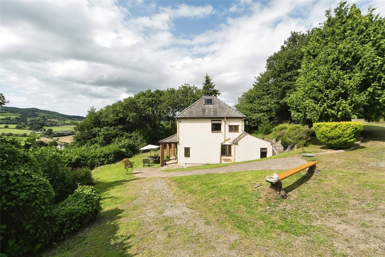 Iolyn Park, Conwy, LL32, photo 15