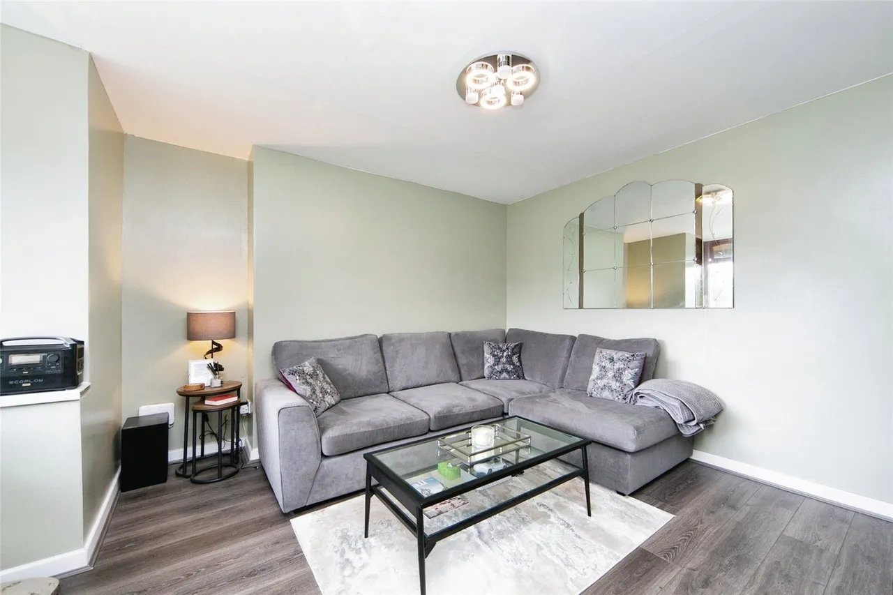 Iolyn Park, Conwy, LL32, photo 3