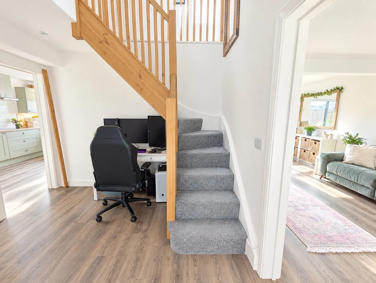 Cowbridge Road, Barry, CF62, photo 9