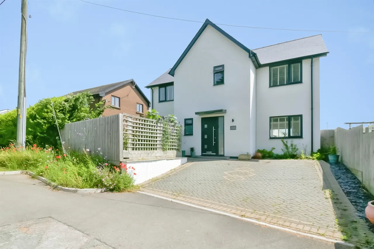 4 bed house for sale, Cowbridge Road, Barry, CF62