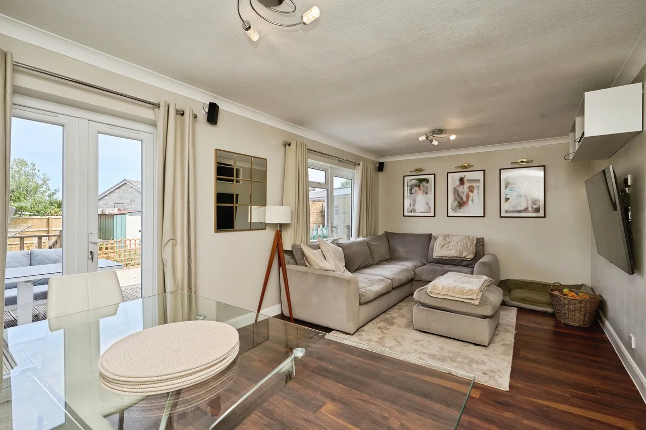 Mountbatten Drive, Carisbrooke, Newport, photo 5