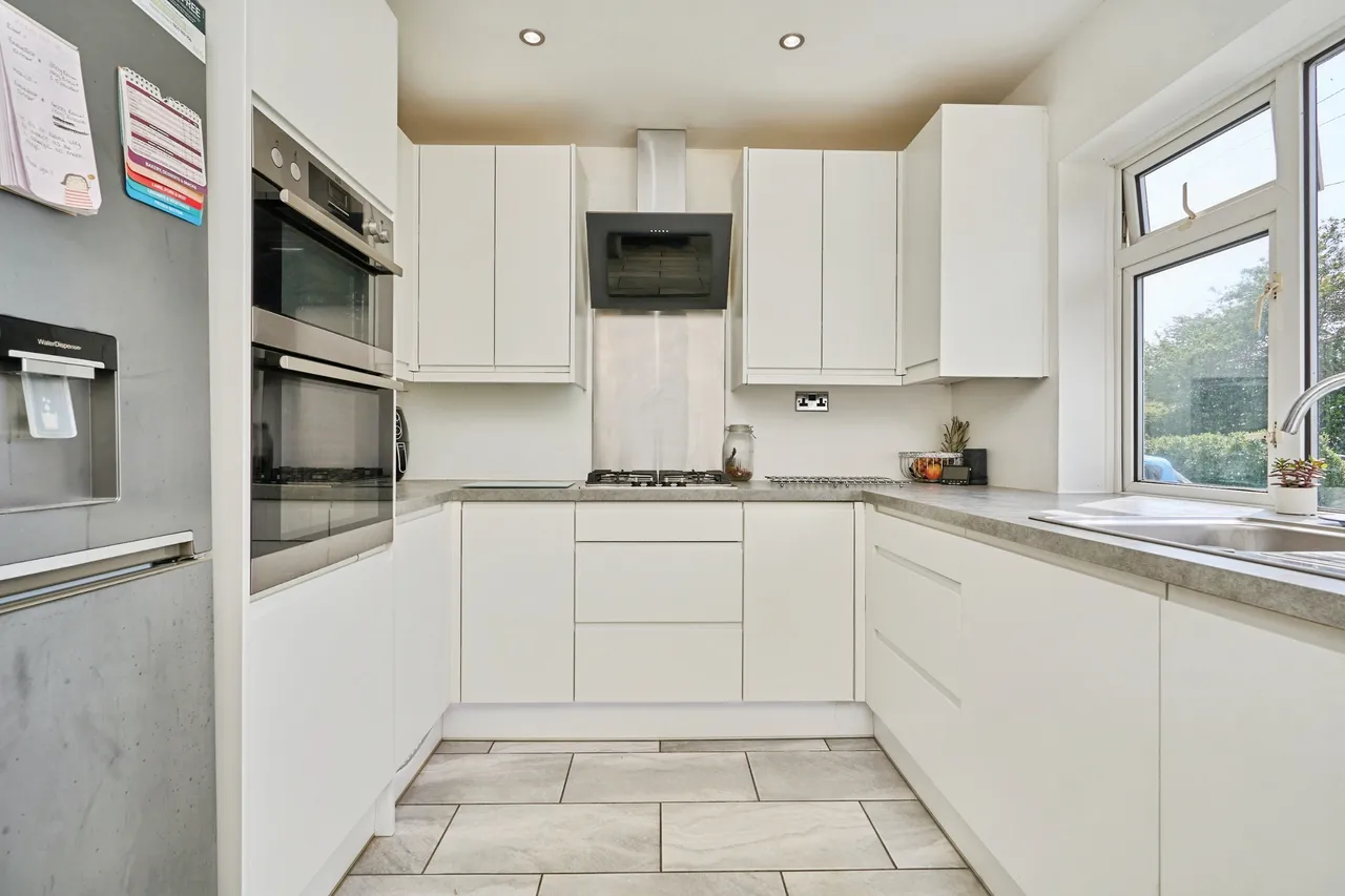 Mountbatten Drive, Carisbrooke, Newport, photo 7