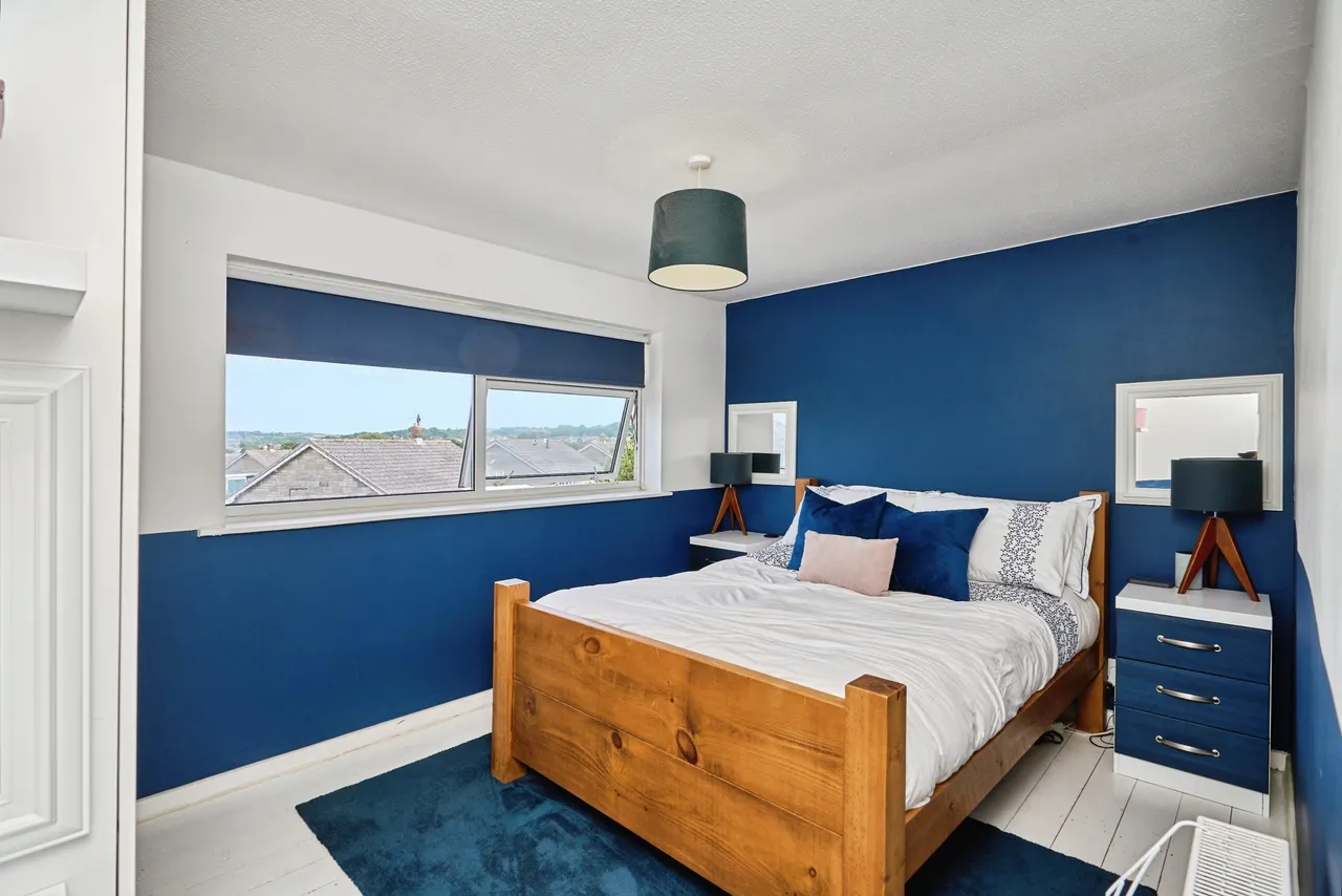 Mountbatten Drive, Carisbrooke, Newport, photo 11