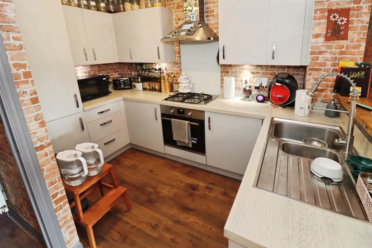 Warner Lane, Yate, BS37, photo 4