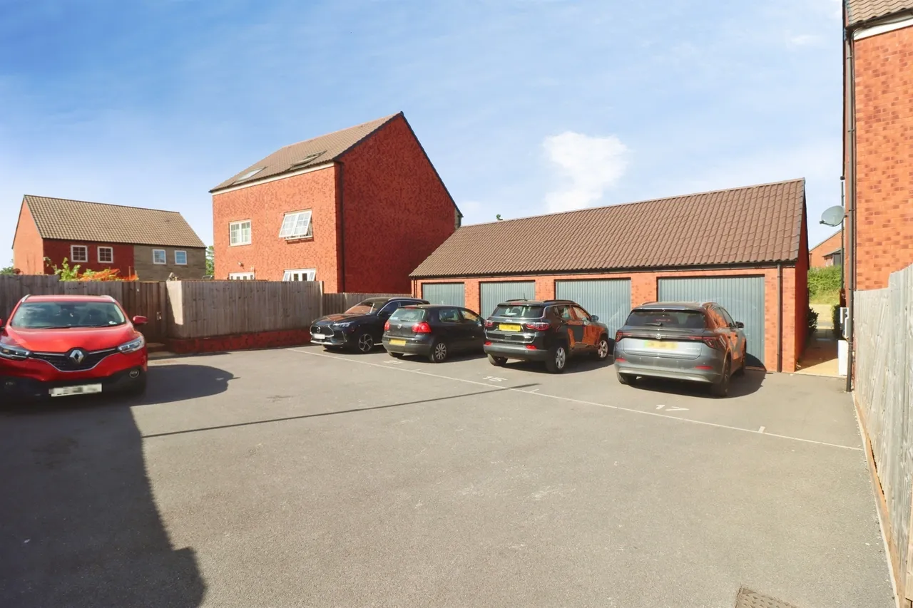 Warner Lane, Yate, BS37, photo 11