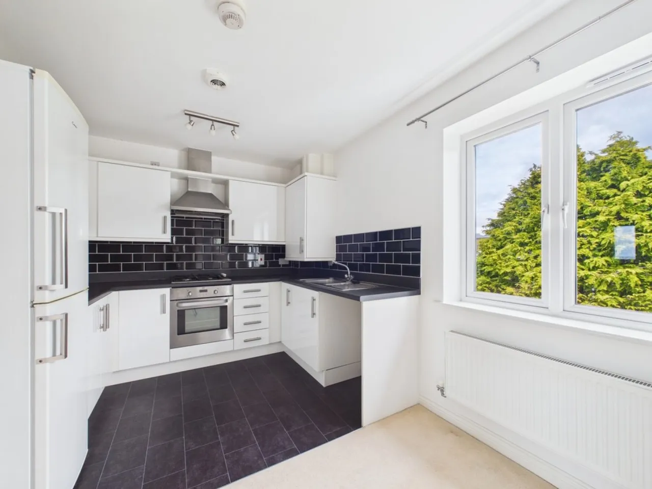 Clittaford Road, Southway, Plymouth, photo 8