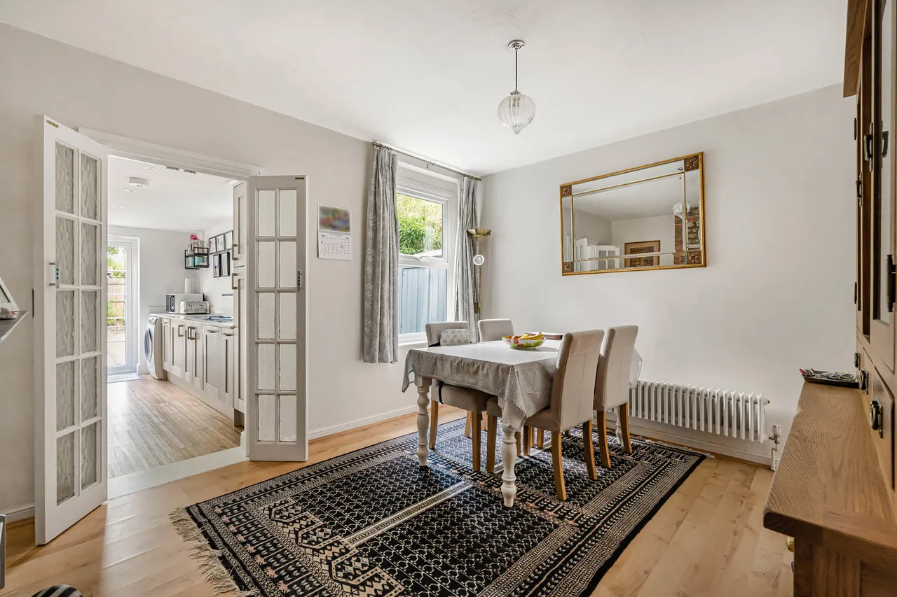 Queens Road, Egham, TW20, photo 8
