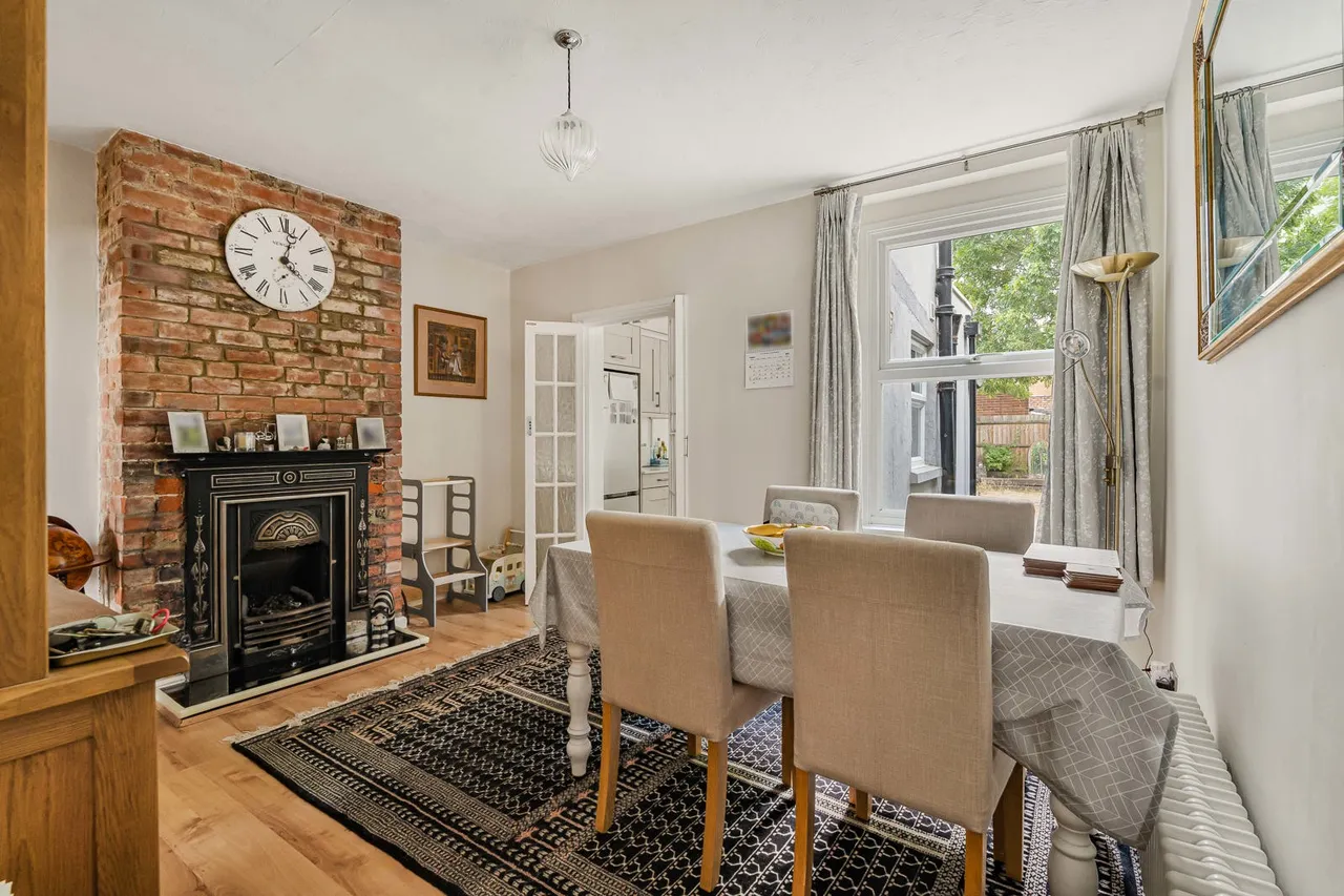 Queens Road, Egham, TW20, photo 9