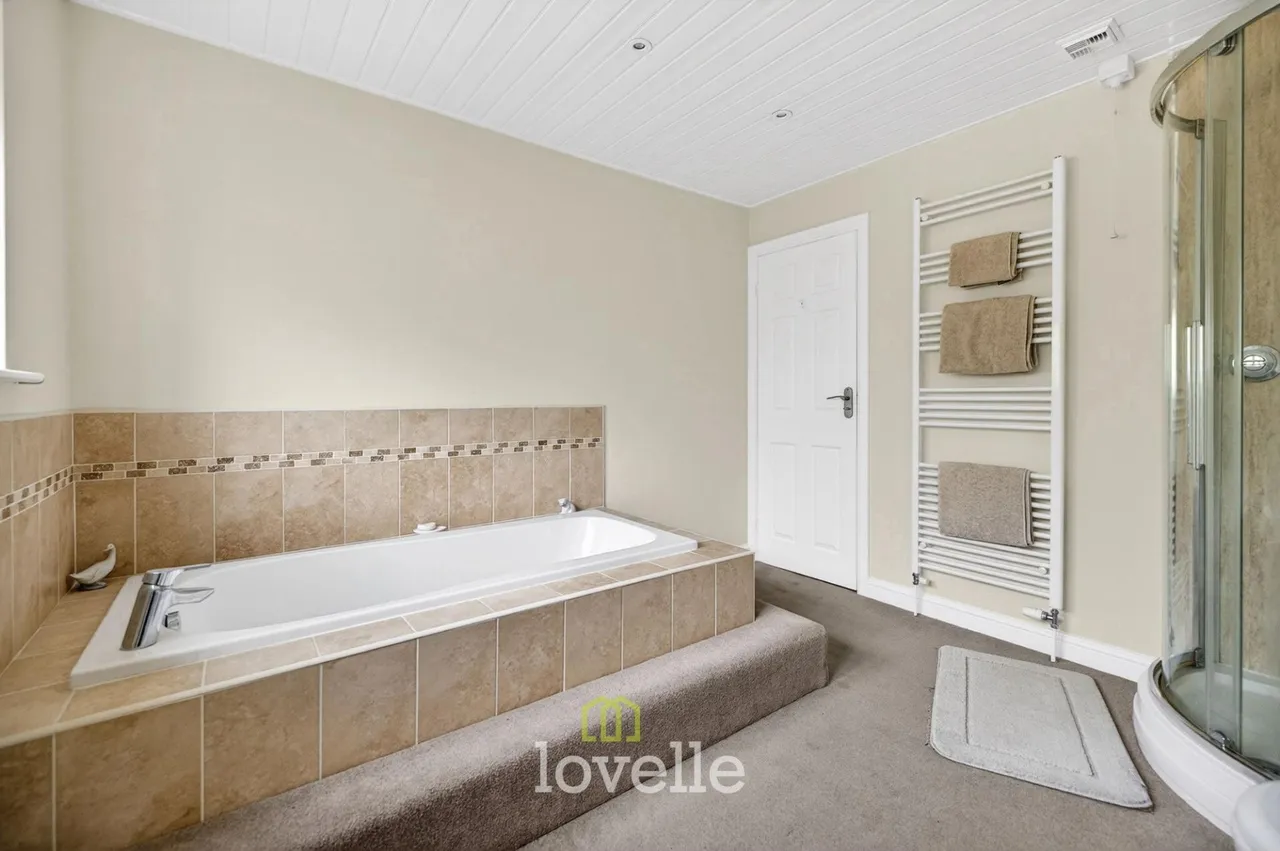 Stallingborough Road, Healing, DN41, photo 20