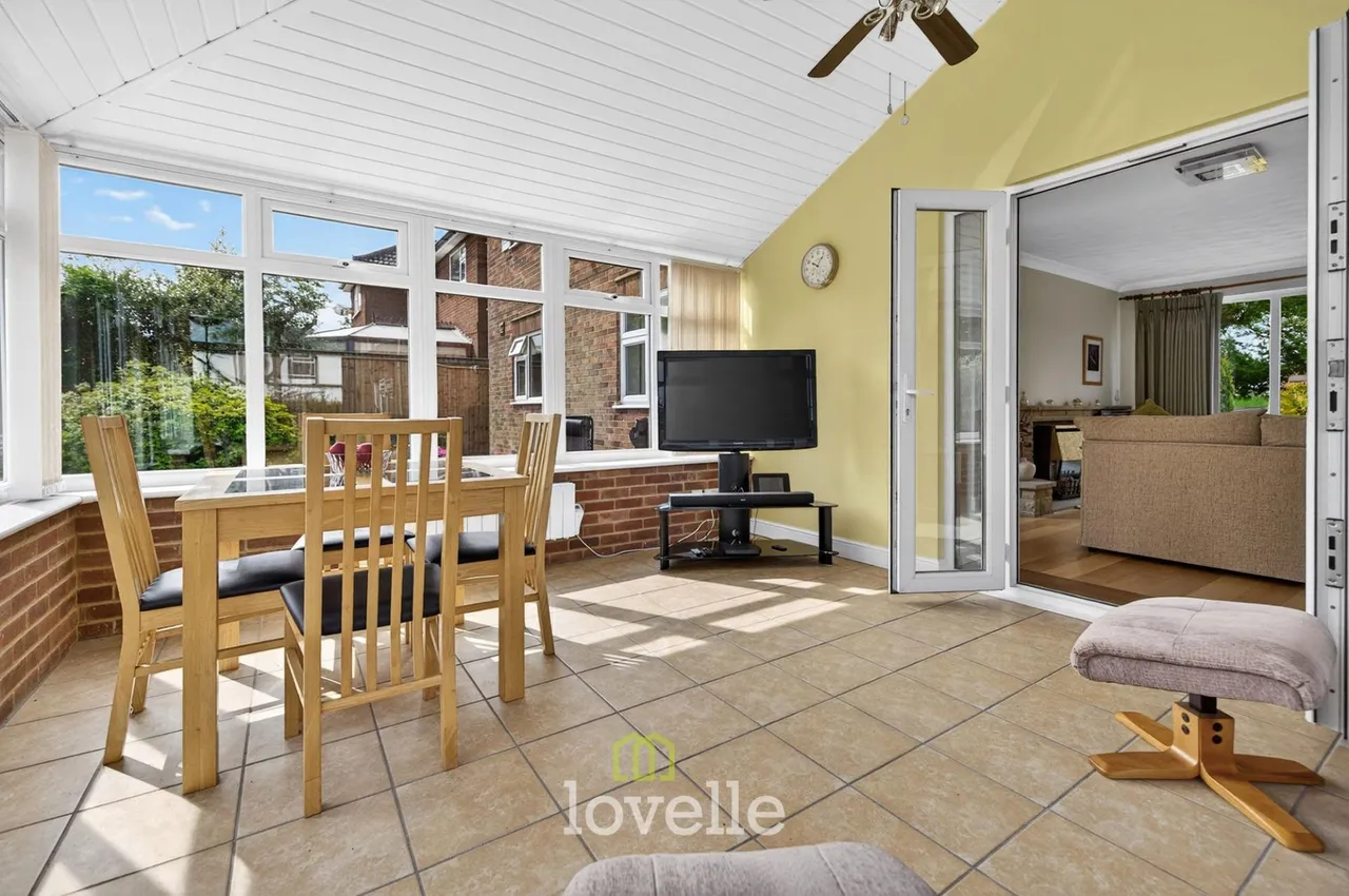 Stallingborough Road, Healing, DN41, photo 7