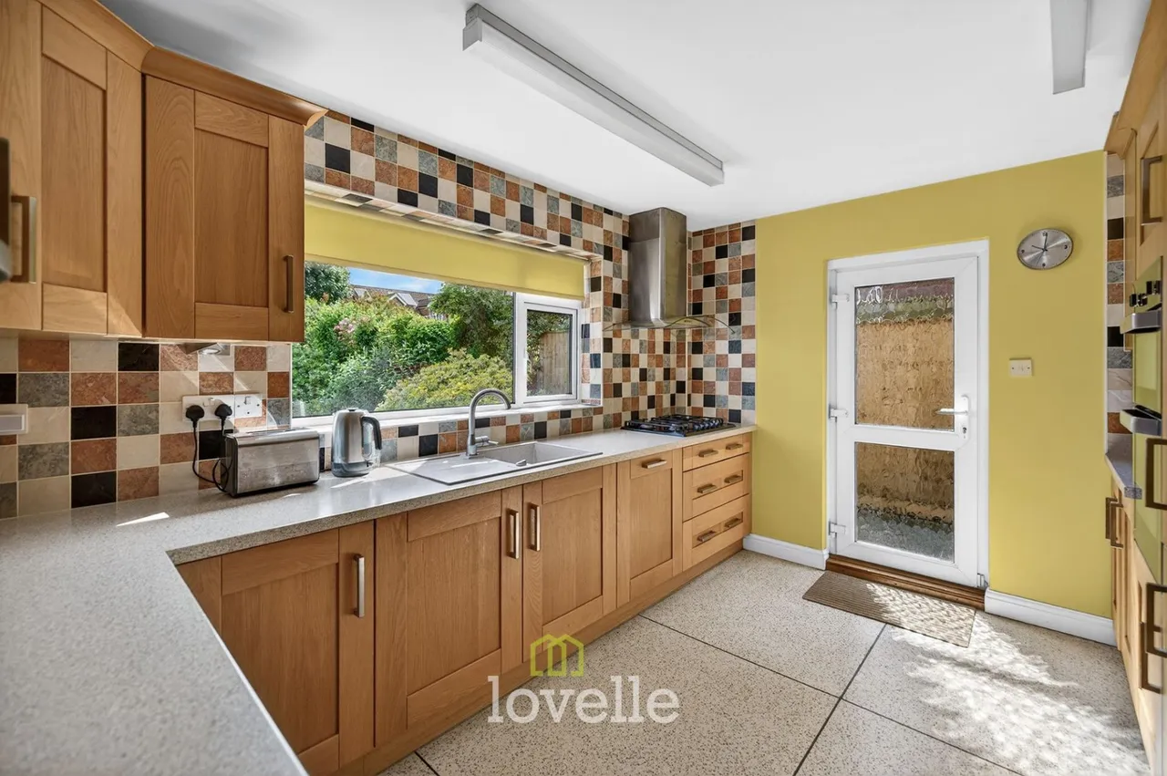 Stallingborough Road, Healing, DN41, photo 14