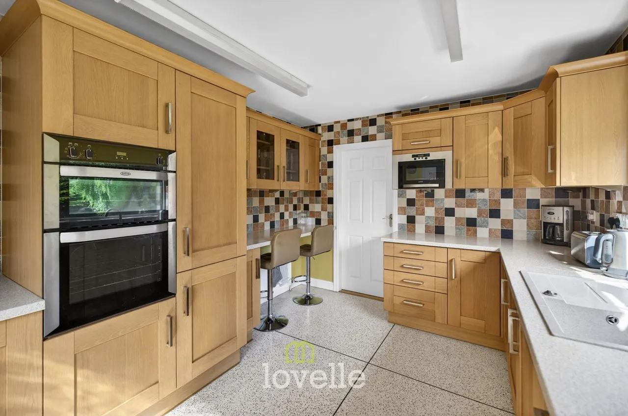 Stallingborough Road, Healing, DN41, photo 17