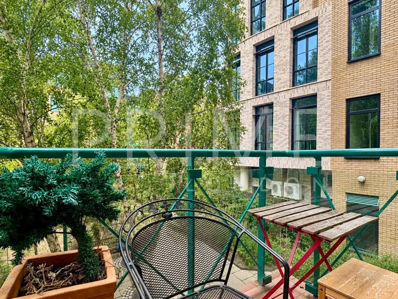 Westminster Bridge Road, SE1, photo 2